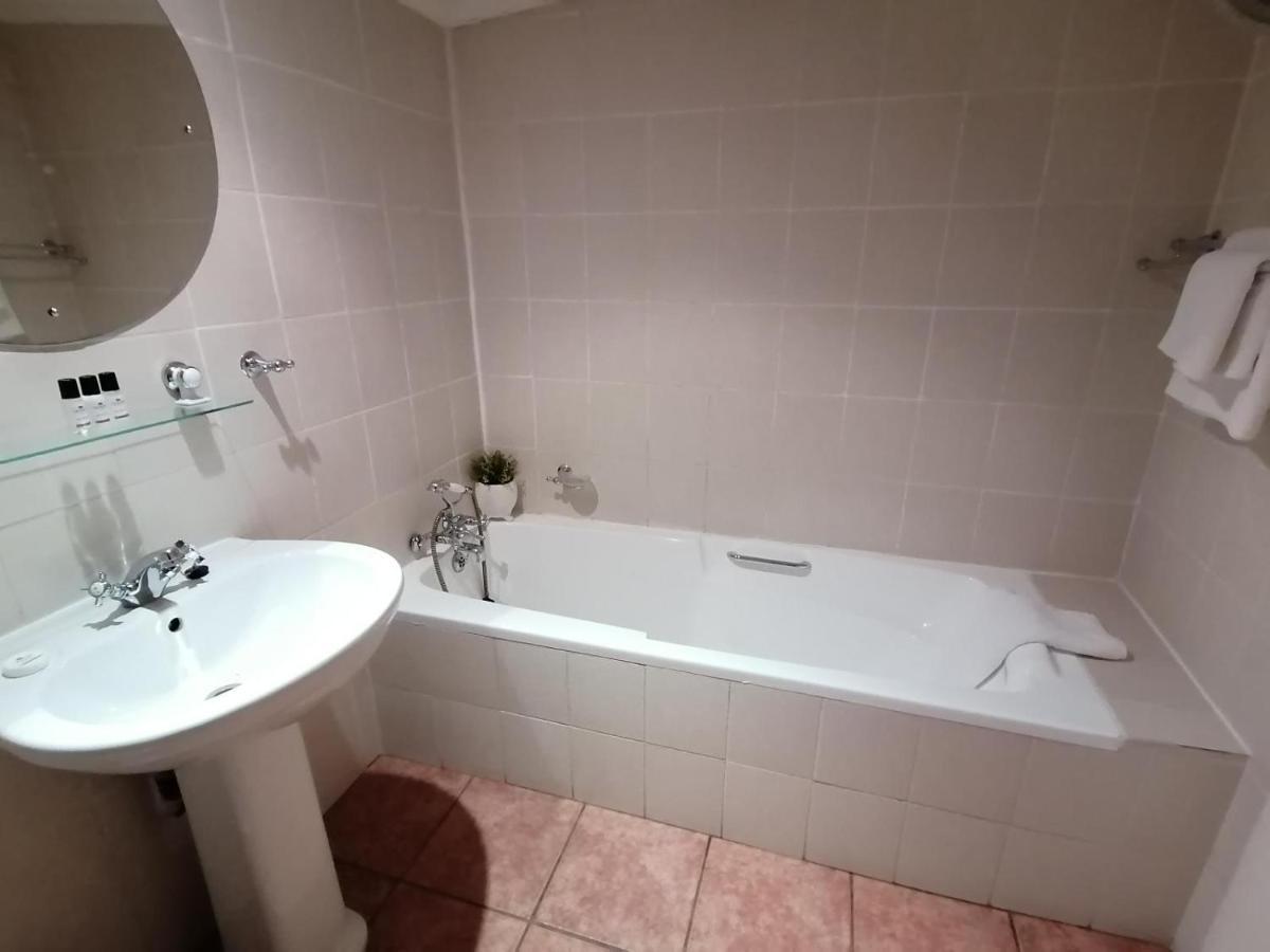 Casa Romana B&B Ladybrand Екстериор снимка