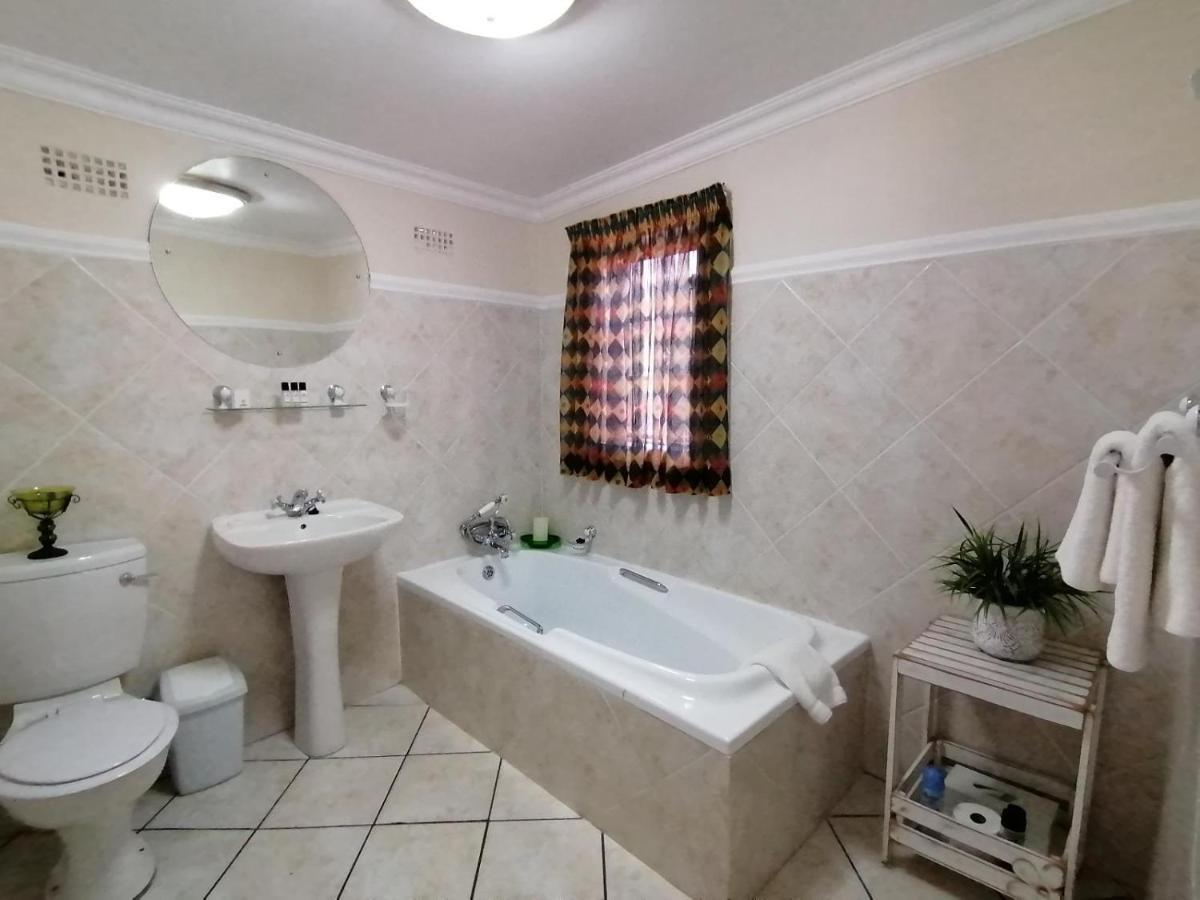 Casa Romana B&B Ladybrand Екстериор снимка